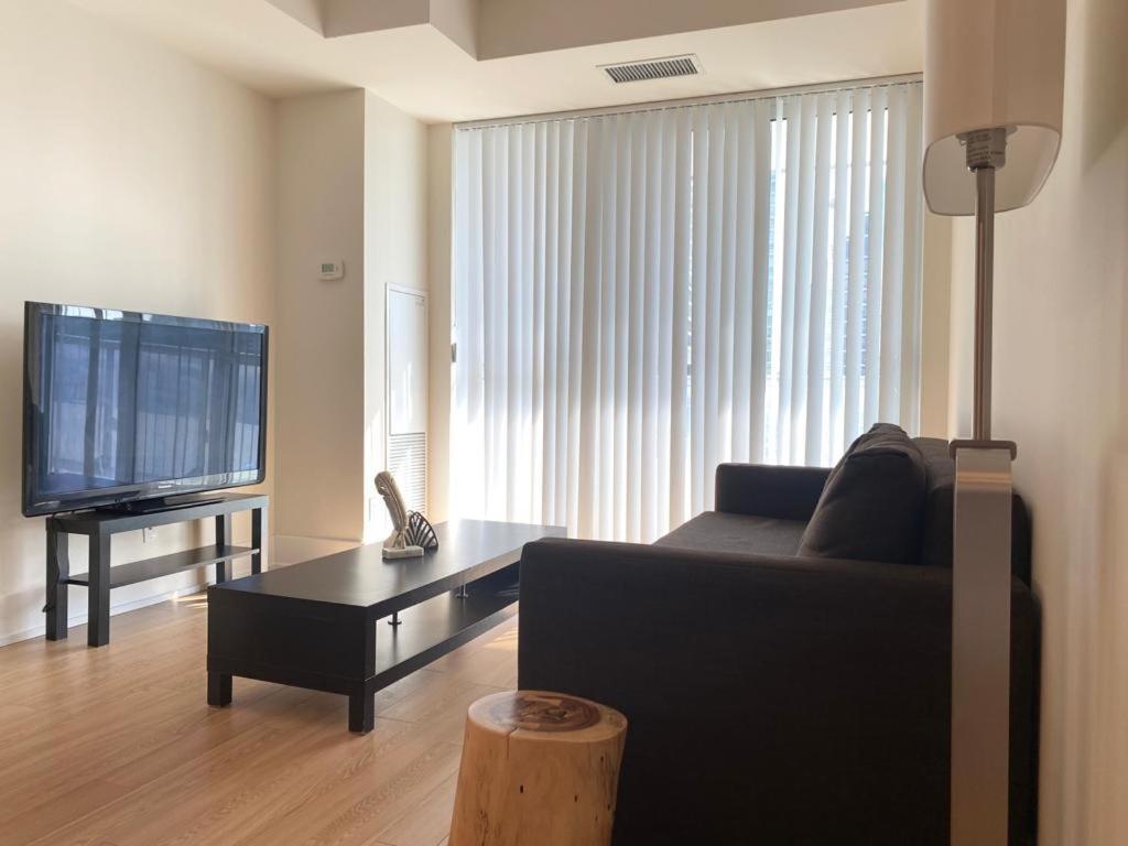 Grand View 2Br/2Ba Condos Cn Tower,Union,Tiff/Mtcc Toronto Extérieur photo