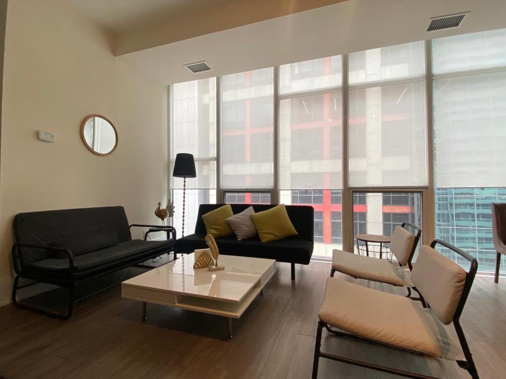Grand View 2Br/2Ba Condos Cn Tower,Union,Tiff/Mtcc Toronto Extérieur photo